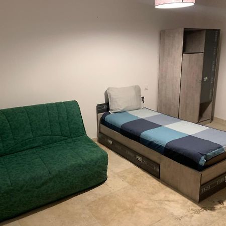 Appartamento Frederic Morieres-les-Avignon Esterno foto
